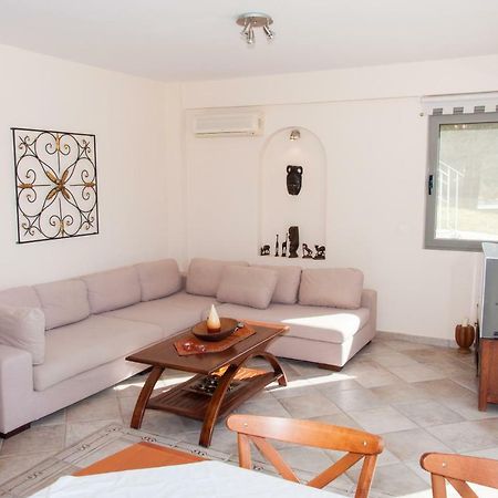 فيلا Marvelous House By The Sea بحيرة فولياغميني المظهر الخارجي الصورة